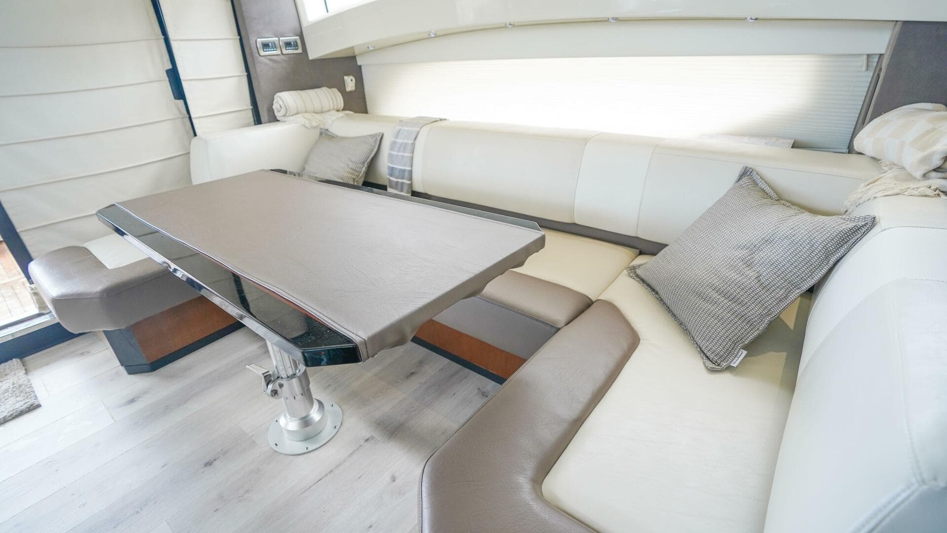 2009 Marquis 500 Sport Bridge — photo 13