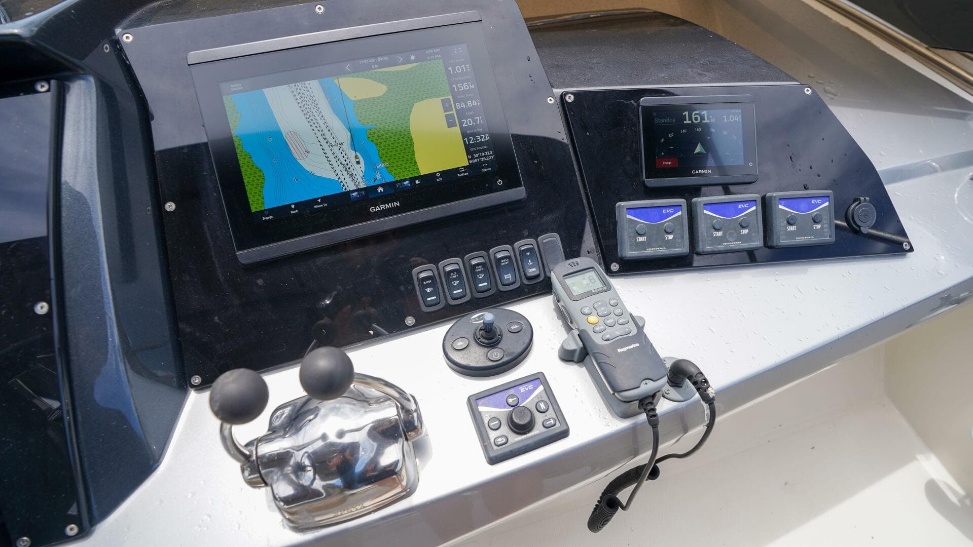 2009 Marquis 500 Sport Bridge — photo 30