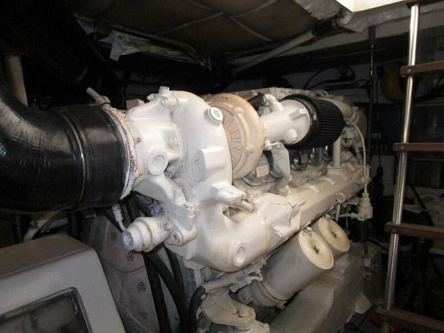 2003 Ferretti Yachts 590 — photo 50