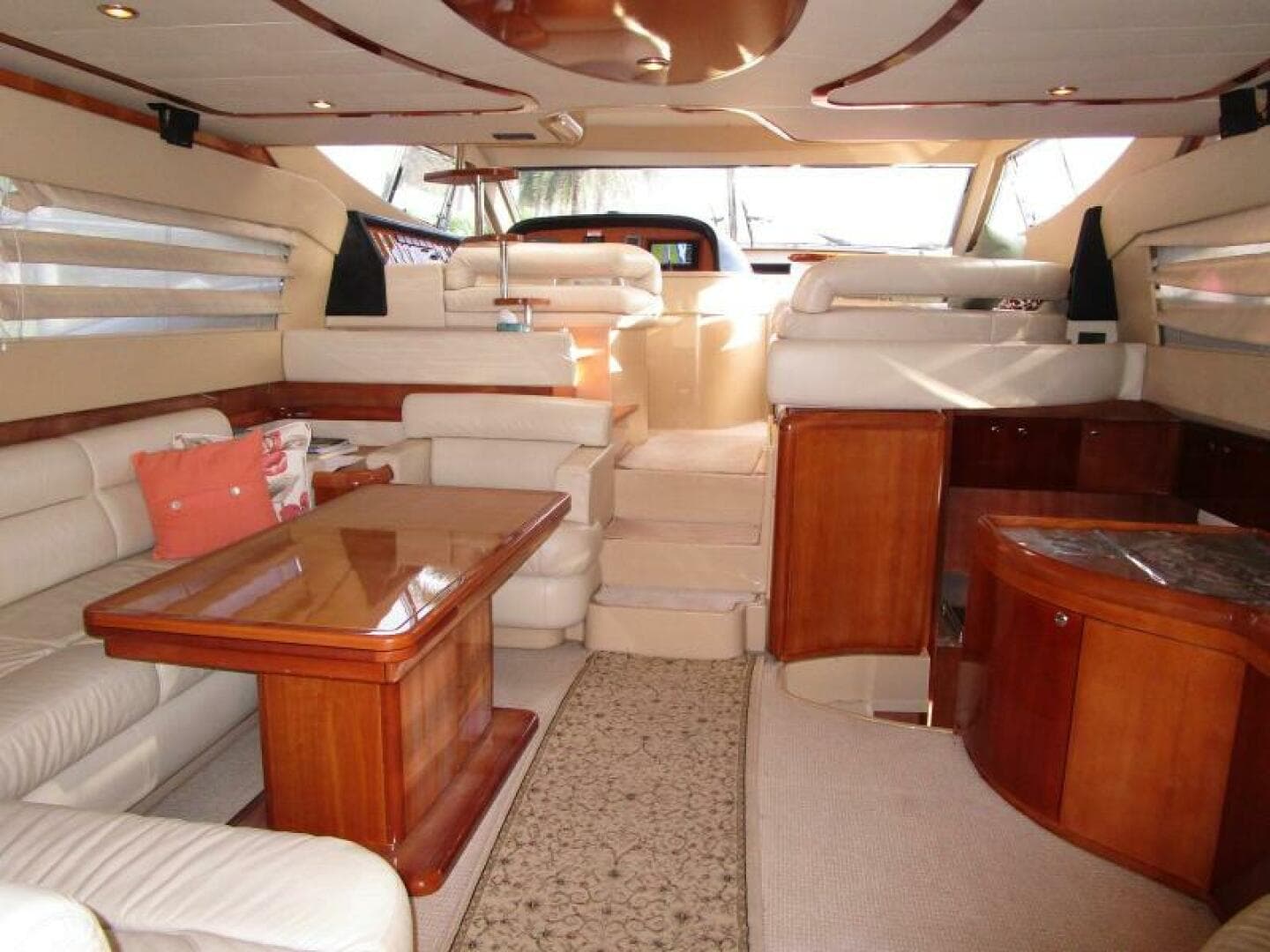 2003 Ferretti Yachts 590 — photo 2