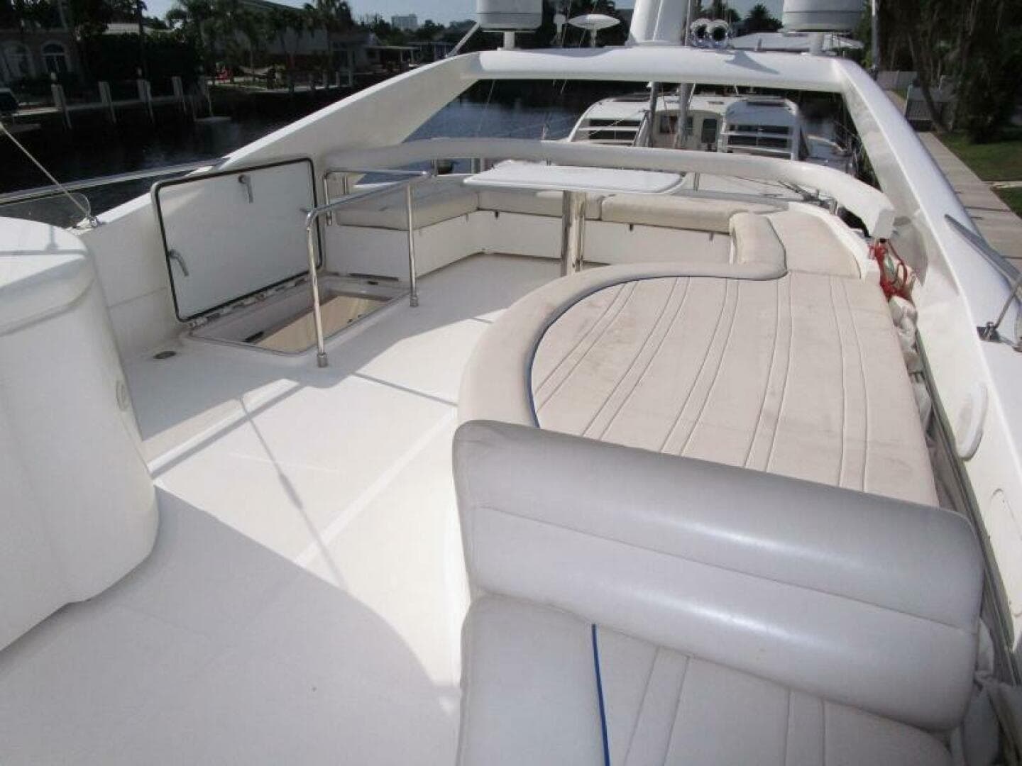2003 Ferretti Yachts 590 — photo 42