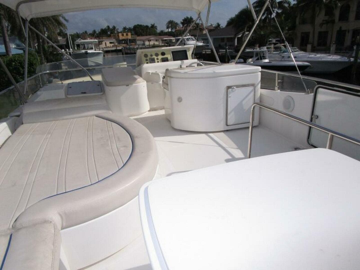 2003 Ferretti Yachts 590 — photo 41