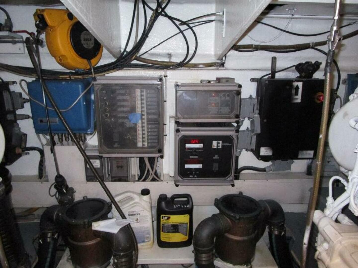 2003 Ferretti Yachts 590 — photo 52