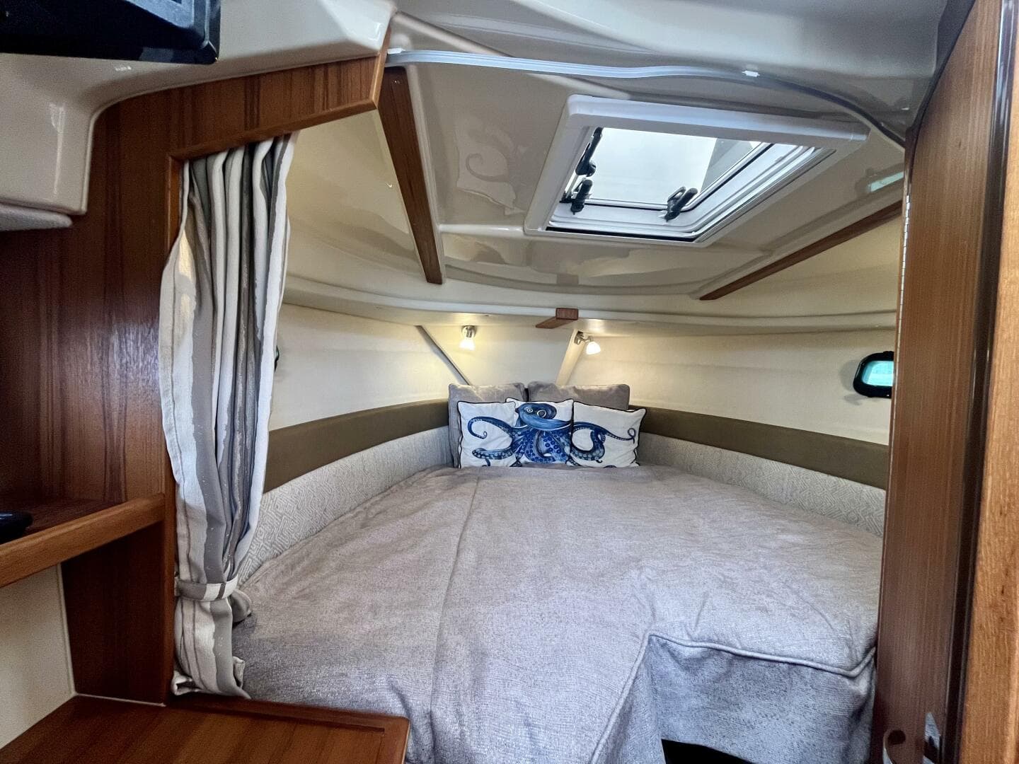 2023 Ranger Tugs R-27 — photo 114