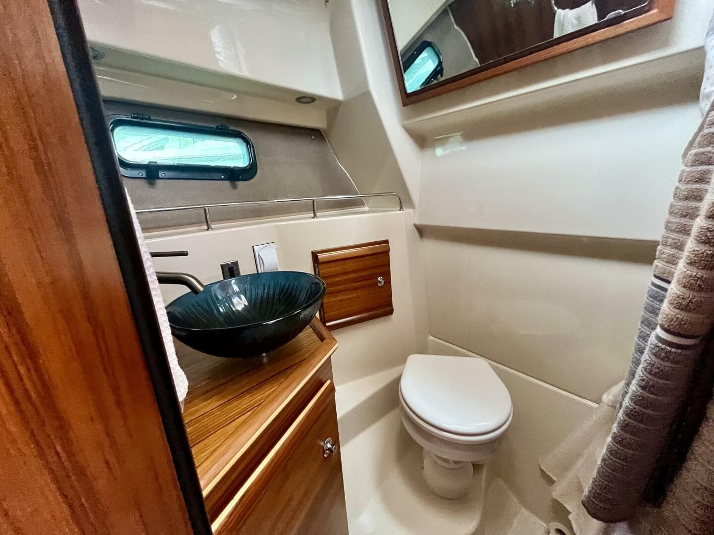 2023 Ranger Tugs R-27 — photo 118