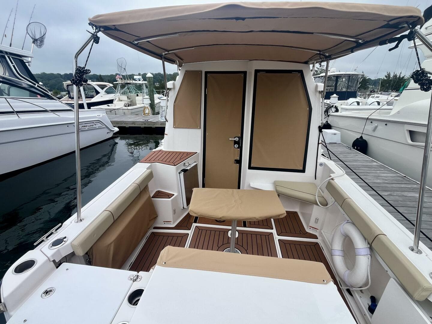 2023 Ranger Tugs R-27 — photo 22