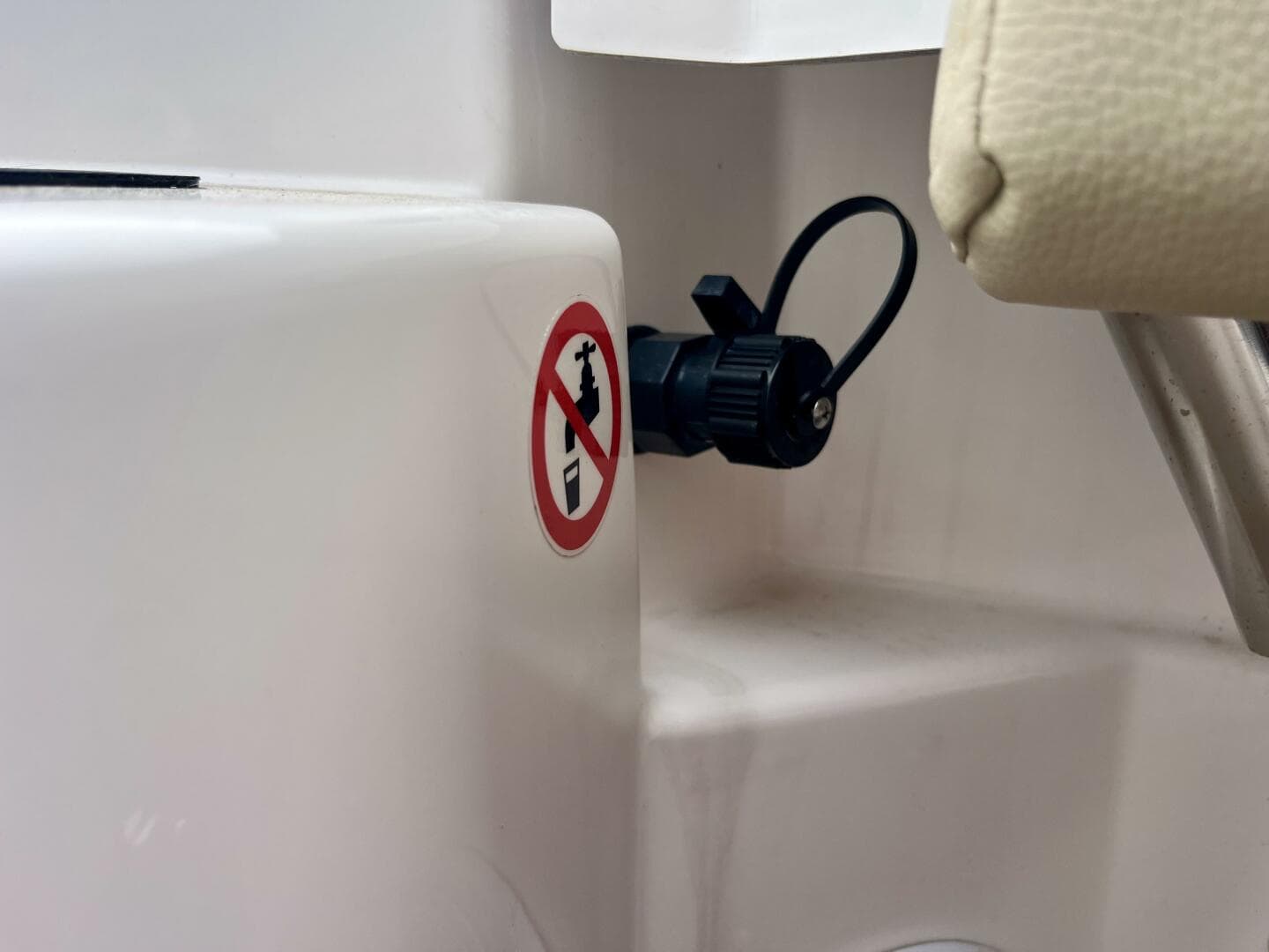 2023 Ranger Tugs R-27 — photo 42