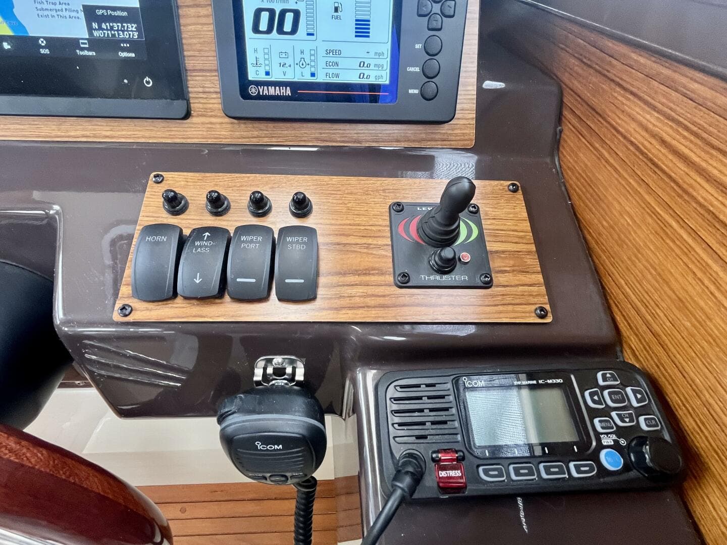 2023 Ranger Tugs R-27 — photo 99