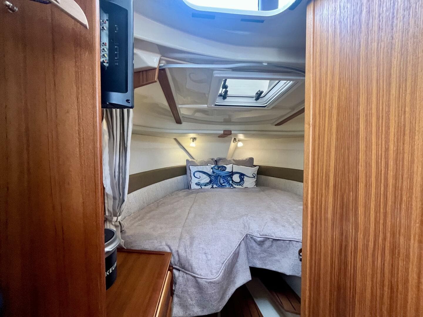 2023 Ranger Tugs R-27 — photo 115