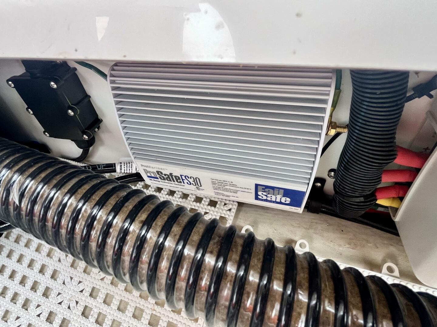 2023 Ranger Tugs R-27 — photo 63