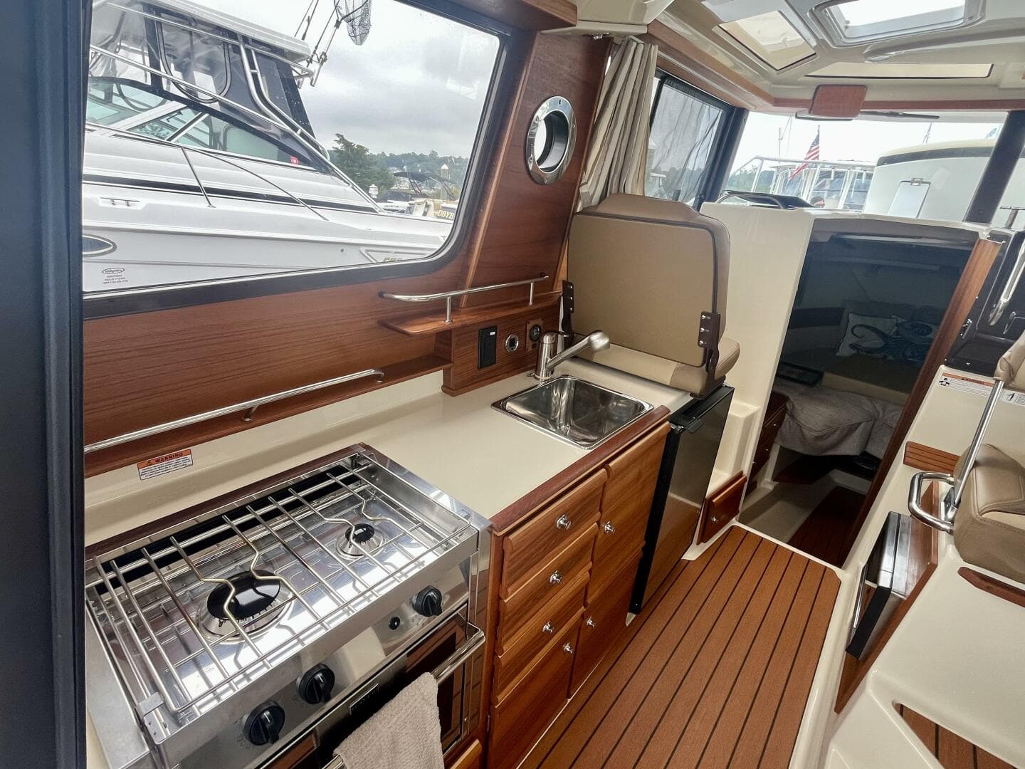 2023 Ranger Tugs R-27 — photo 88