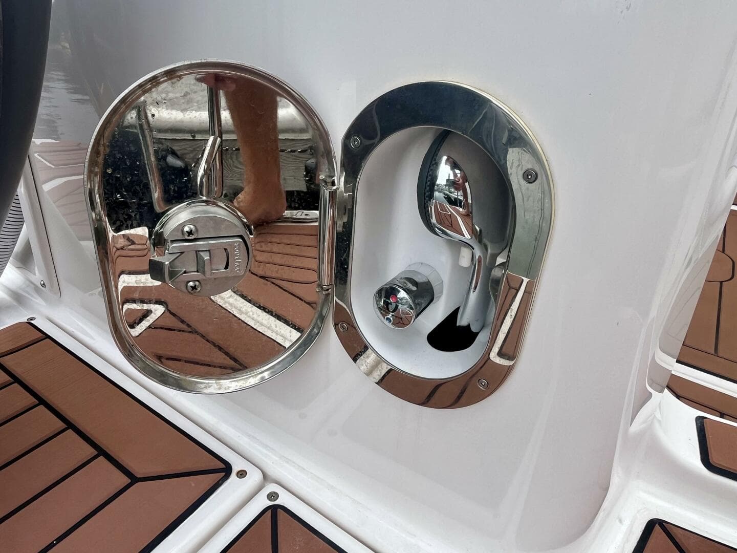 2023 Ranger Tugs R-27 — photo 18