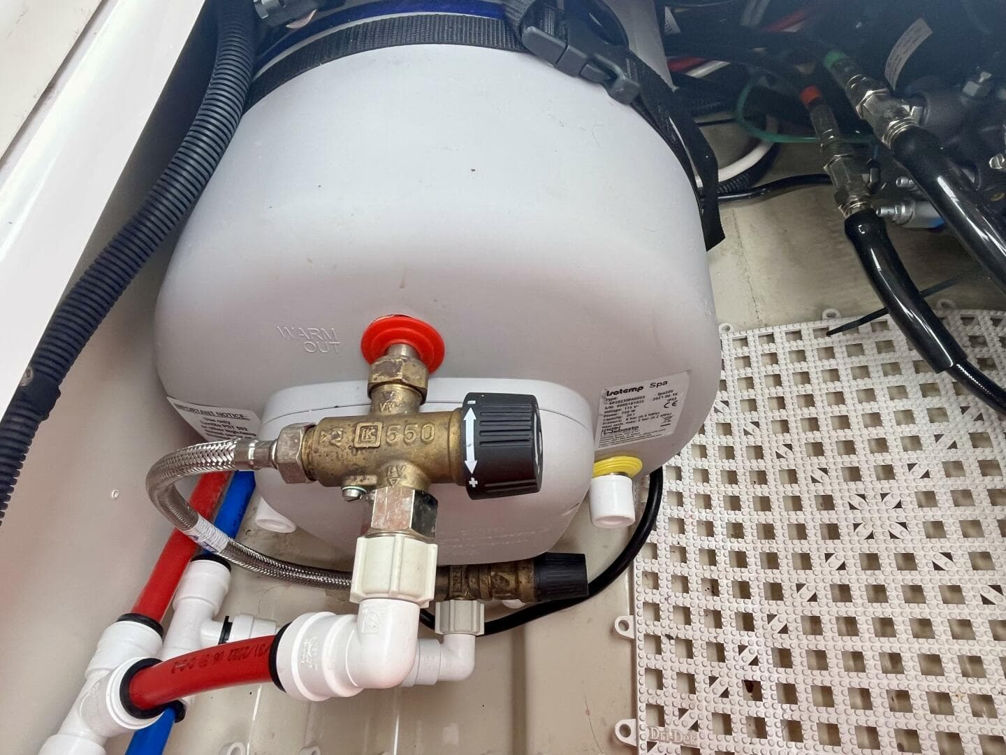 2023 Ranger Tugs R-27 — photo 60