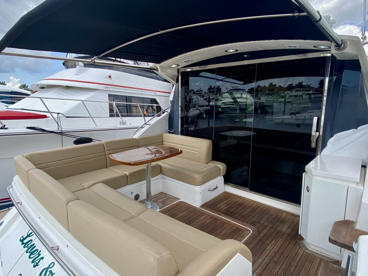 2015 Sea Ray 510 Sundancer — photo 9