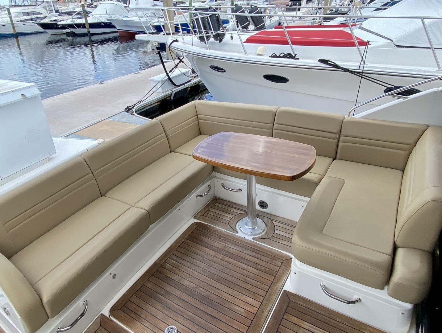 2015 Sea Ray 510 Sundancer — photo 10