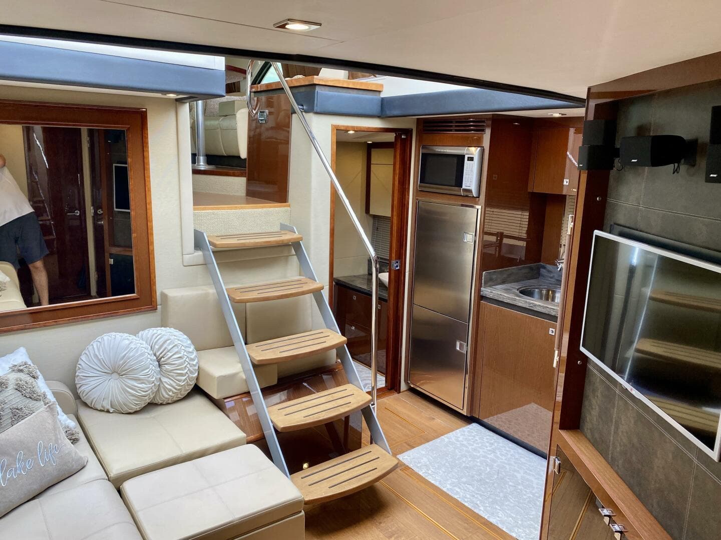 2015 Sea Ray 510 Sundancer — photo 11