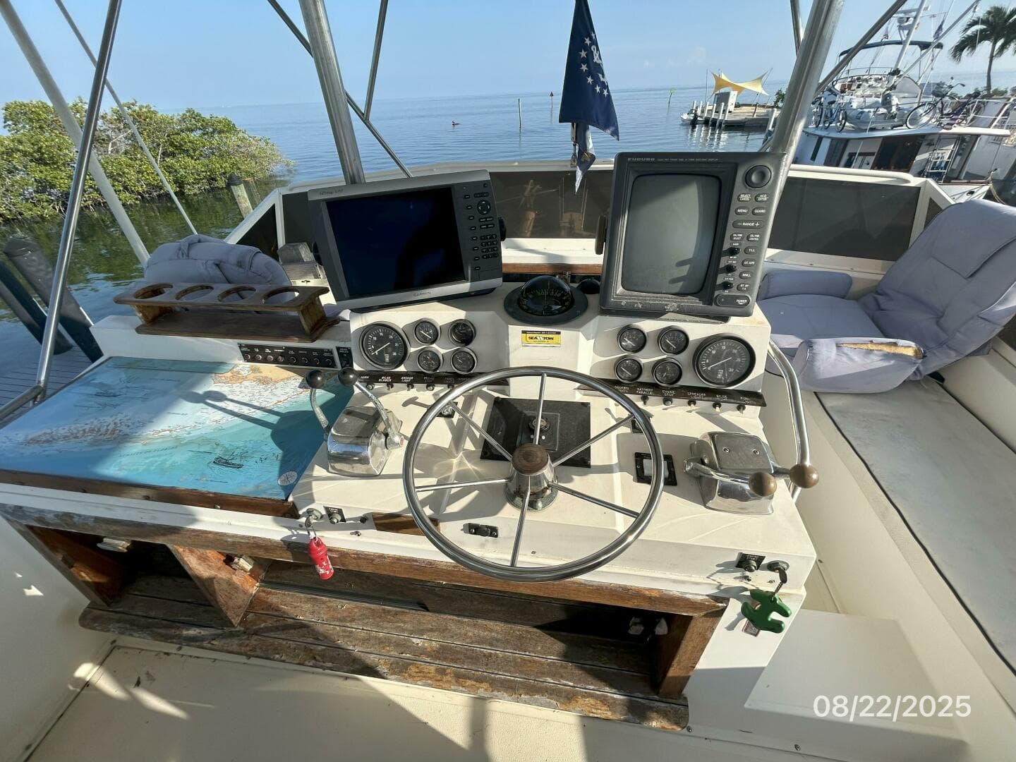 1984 Viking 44 — photo 19