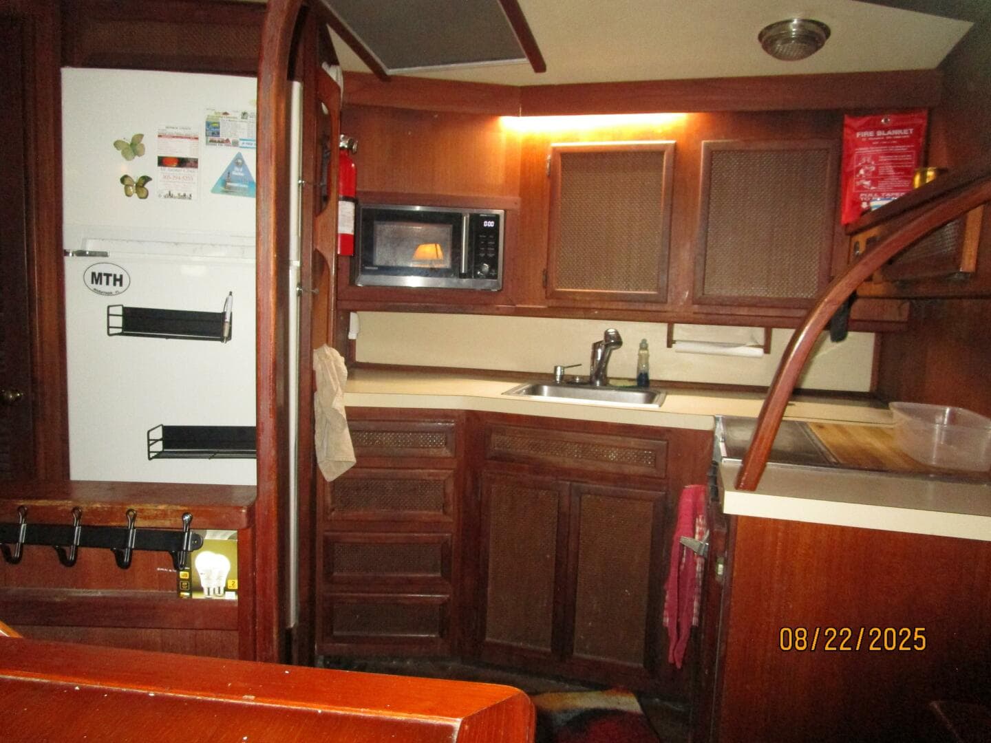 1984 Viking 44 — photo 40