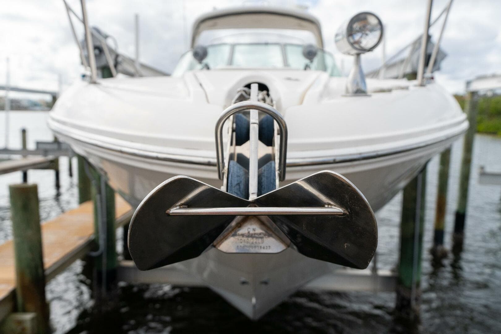 2016 Sea Ray 330 Sundancer — photo 5