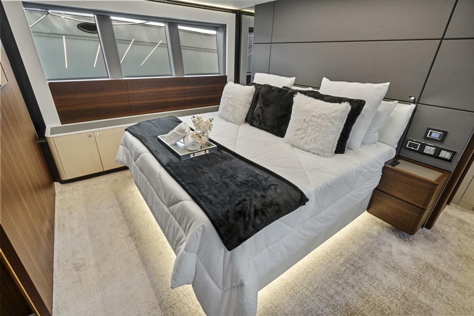 2023 Astondoa 66 Flybridge — photo 30