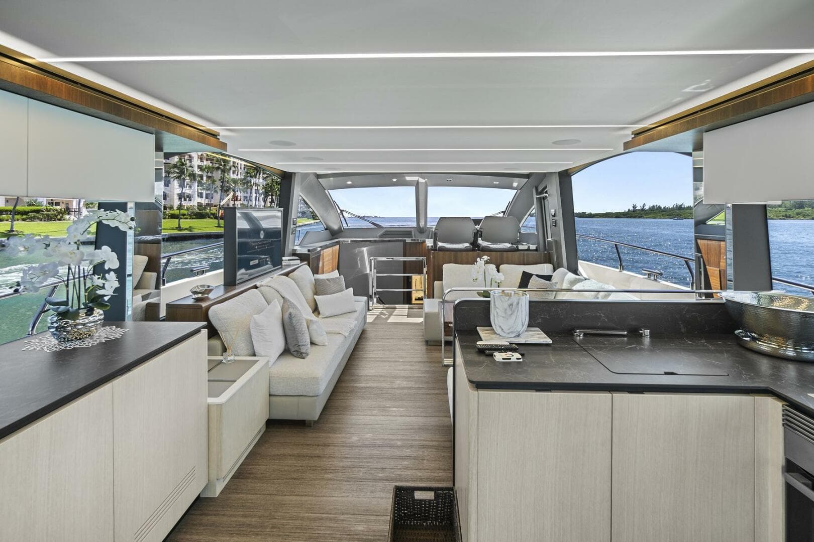 2023 Astondoa 66 Flybridge — photo 19