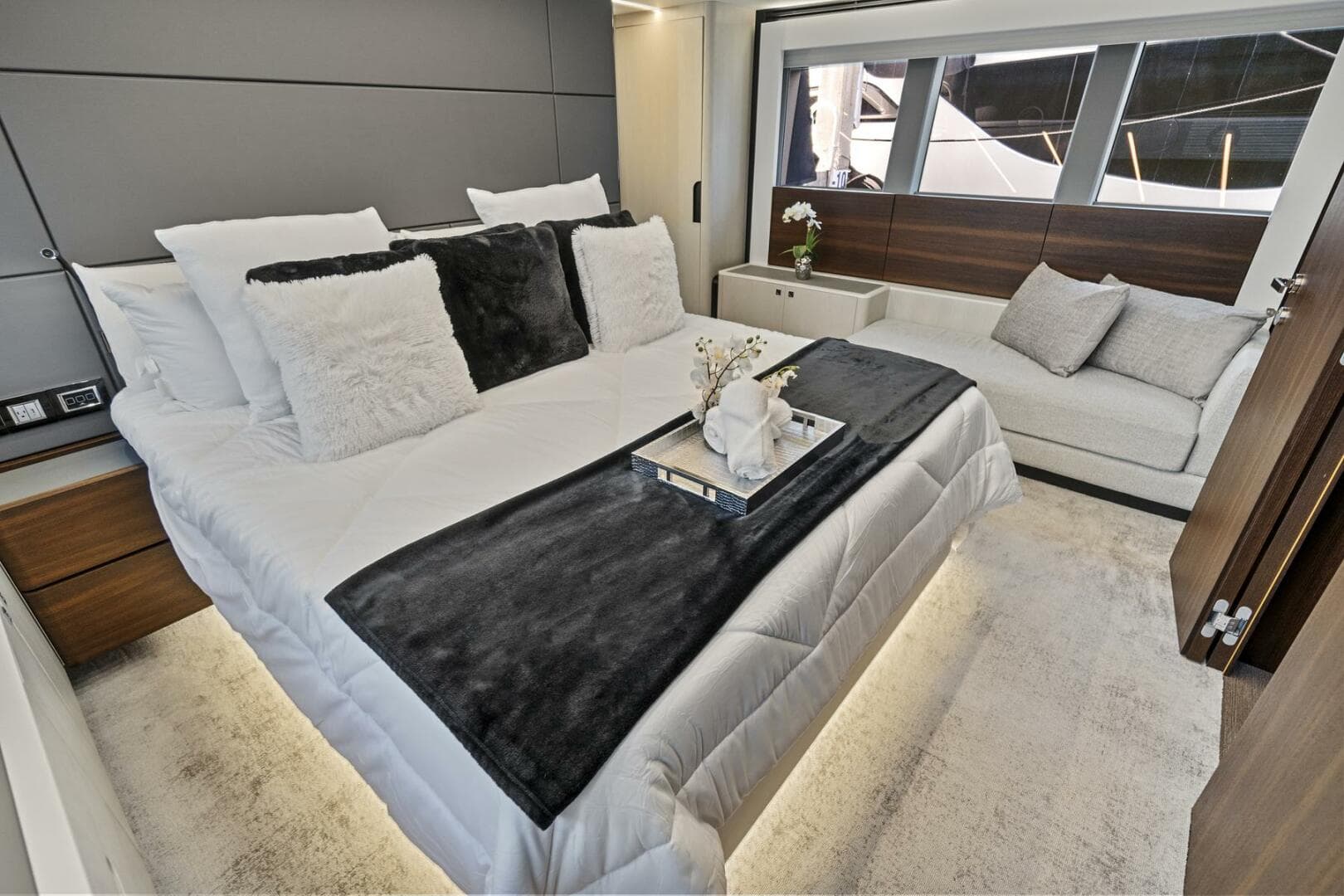 2023 Astondoa 66 Flybridge — photo 29