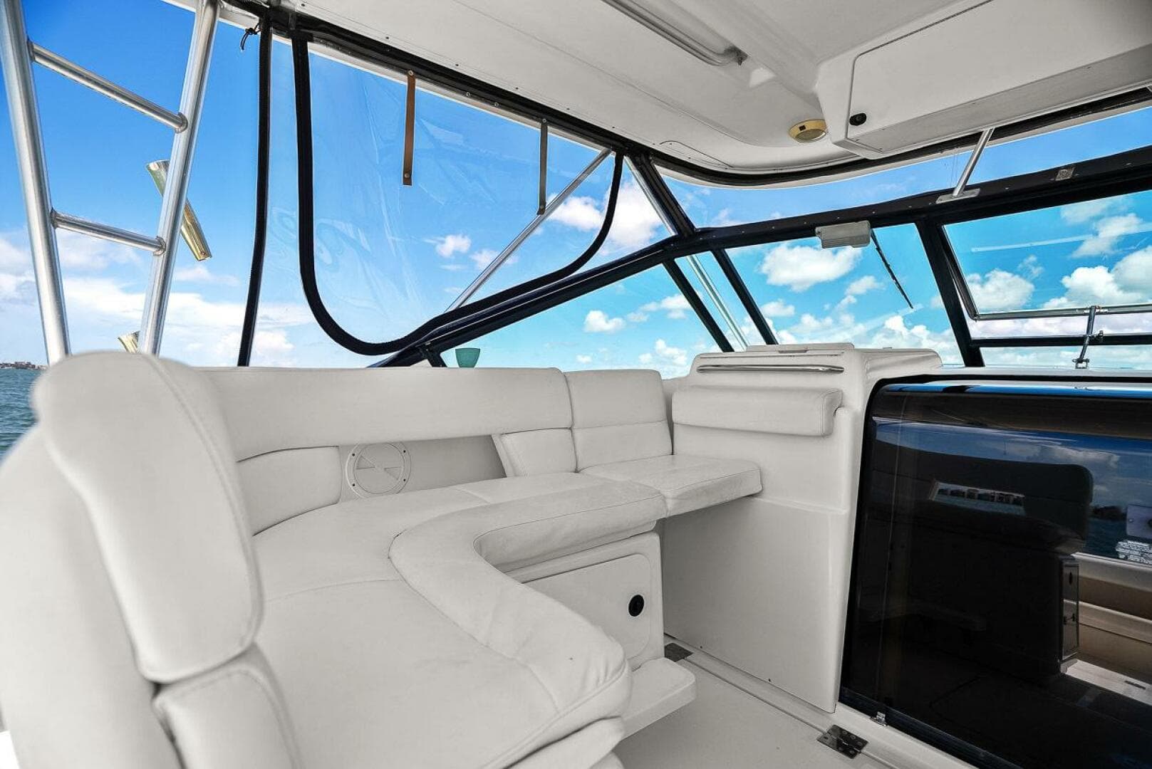 2003 Tiara Yachts 3100 Open LE — photo 3