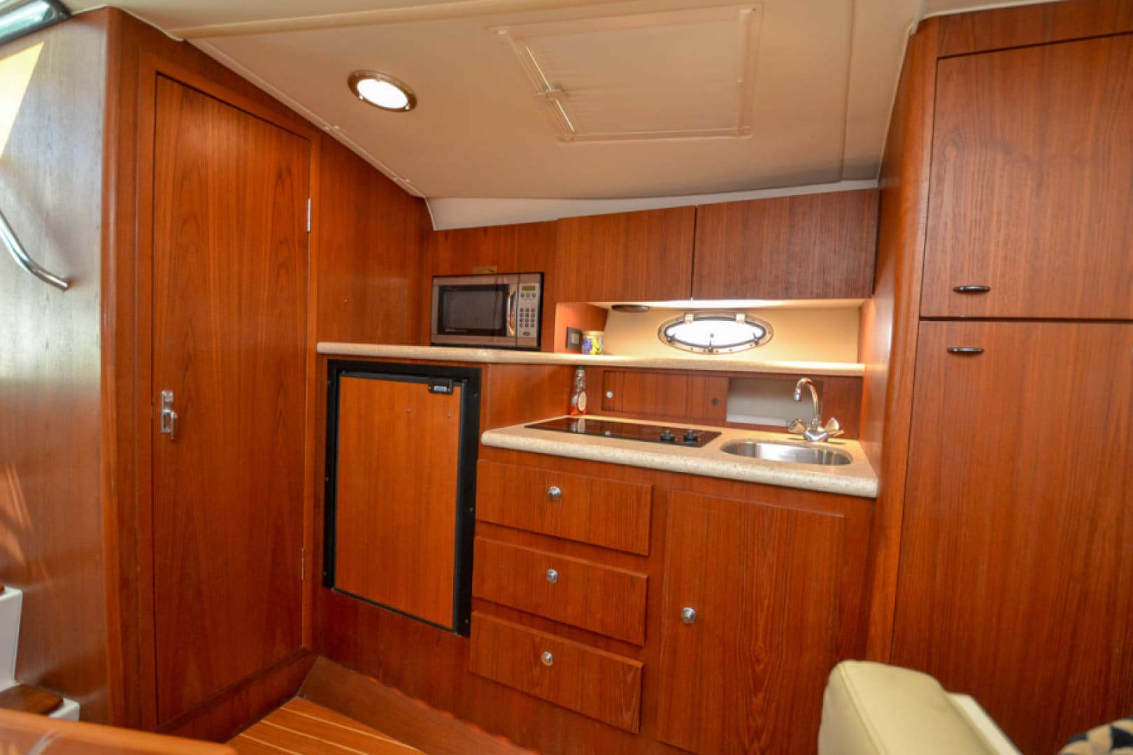 2003 Tiara Yachts 3100 Open LE — photo 12