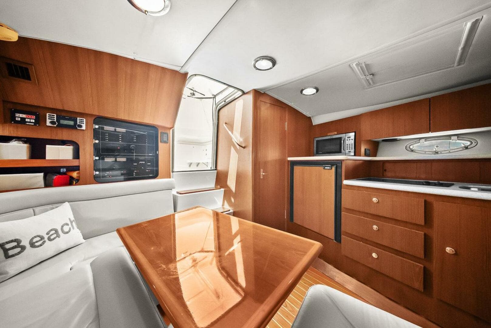 2003 Tiara Yachts 3100 Open LE — photo 21