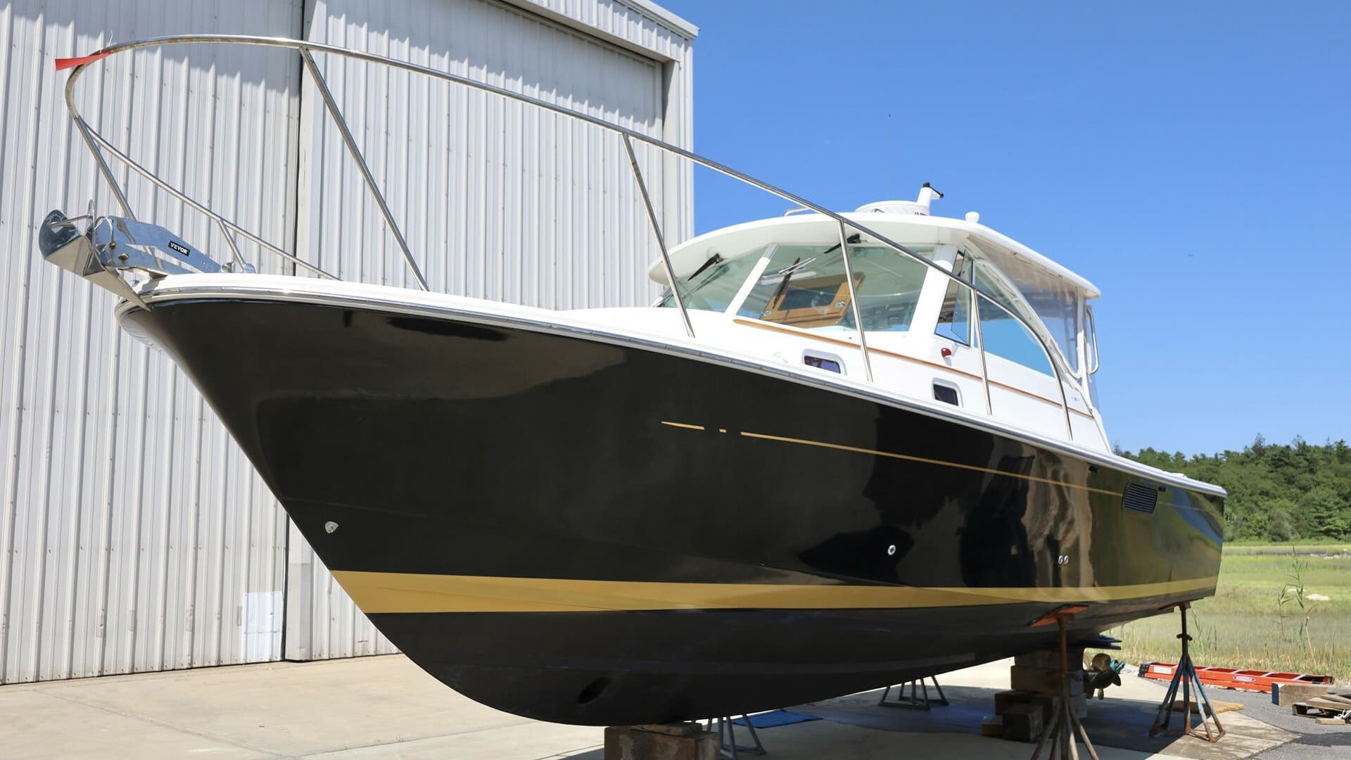 2008 Hunt Yachts Surfhunter 29 Hardtop Express — photo 1