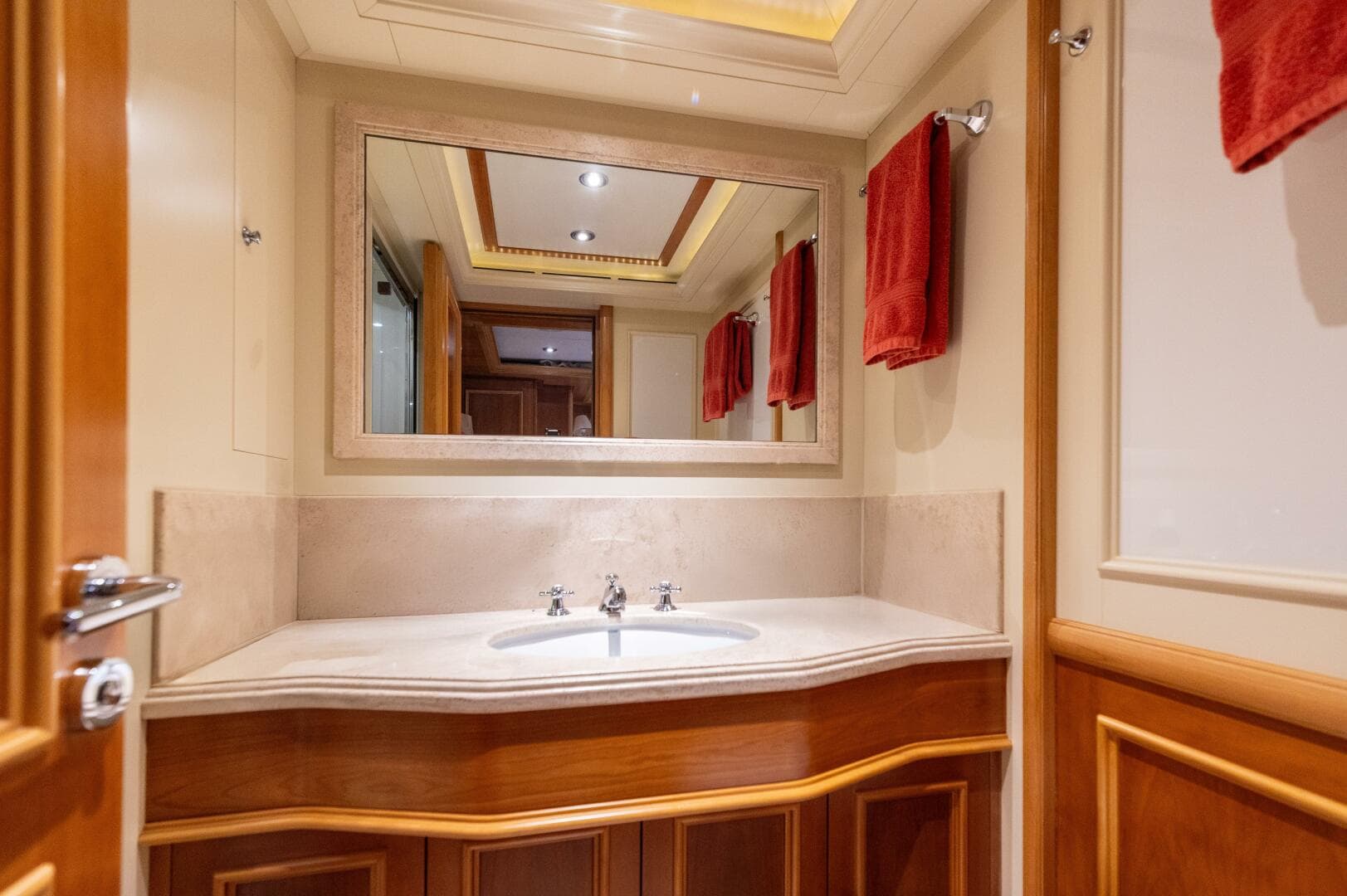 2007 Crn — photo 43