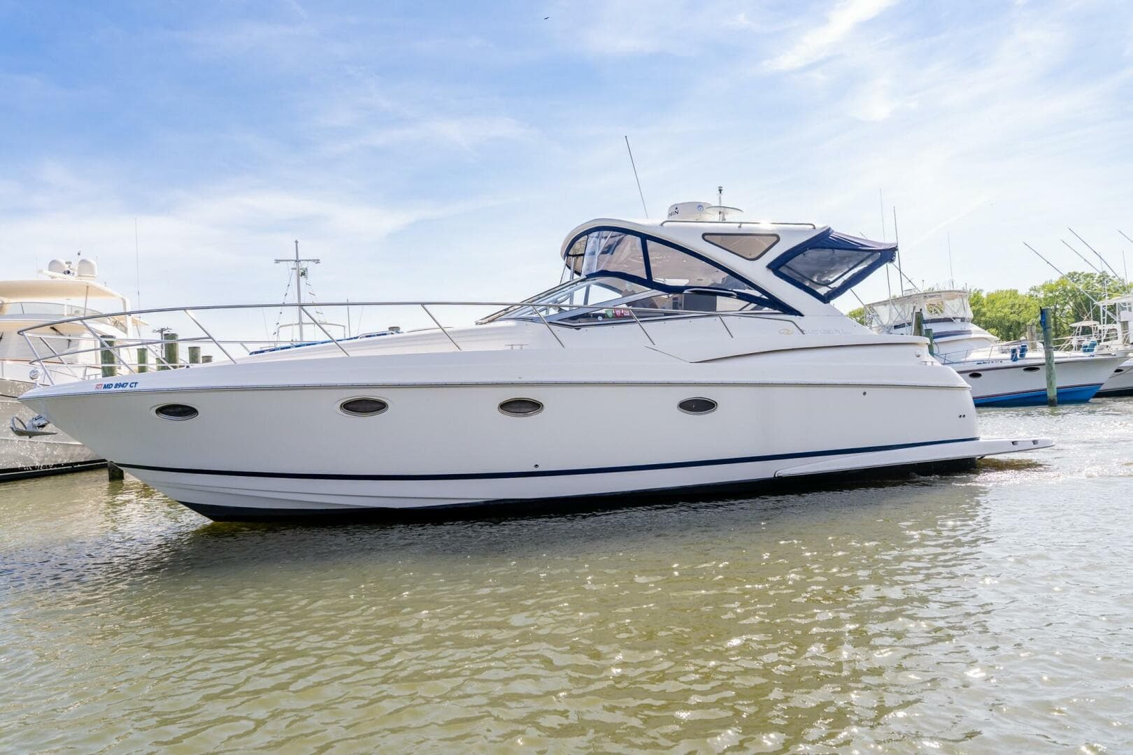 2008 Regal Commodore 4060 — photo 2