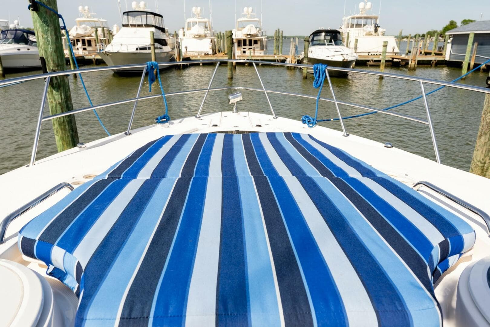 2008 Regal Commodore 4060 — photo 21