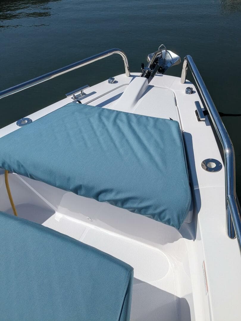 2024 Axopar 37 Cross Cabin With Bench Seat, V10s — photo 9