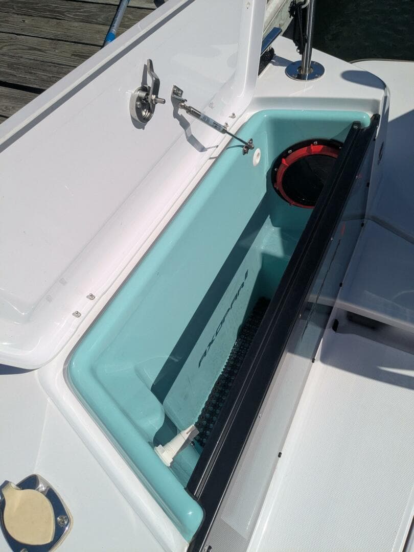 2024 Axopar 37 Cross Cabin With Bench Seat, V10s — photo 24