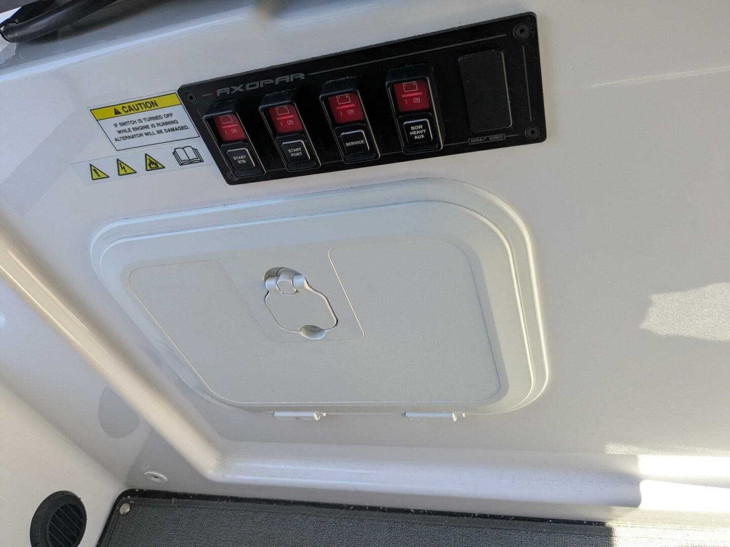 2024 Axopar 37 Cross Cabin With Bench Seat, V10s — photo 37