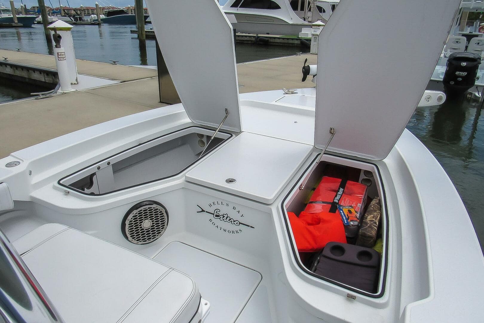 2020 Hell'S Bay Boatworks 25 Estero — photo 19