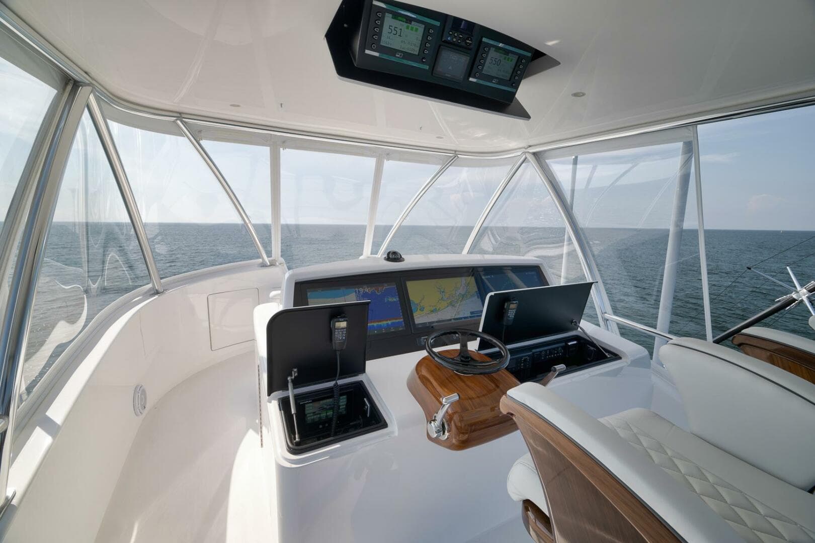 2025 Viking 90 Convertible — photo 83