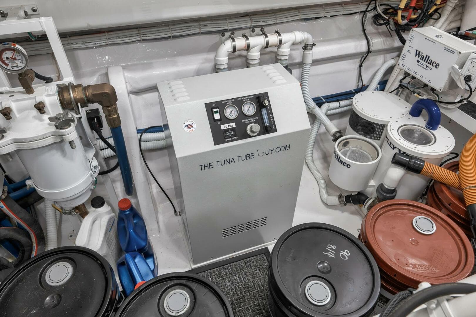 2025 Viking 90 Convertible — photo 150