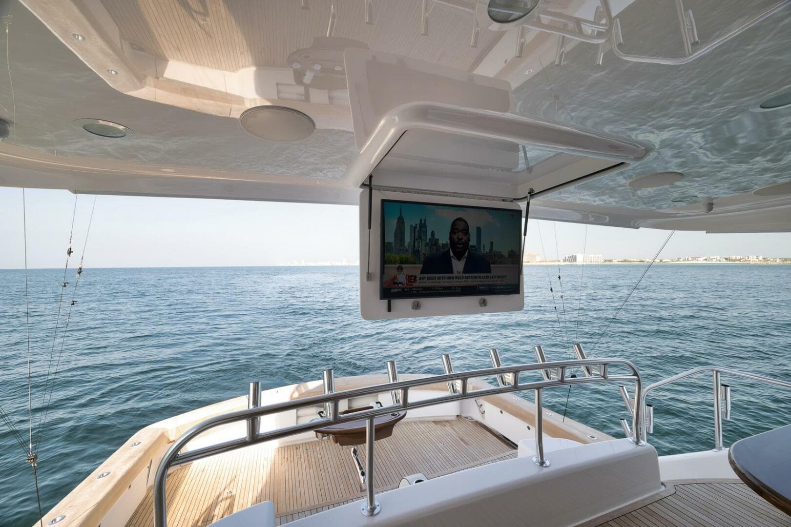 2025 Viking 90 Convertible — photo 72