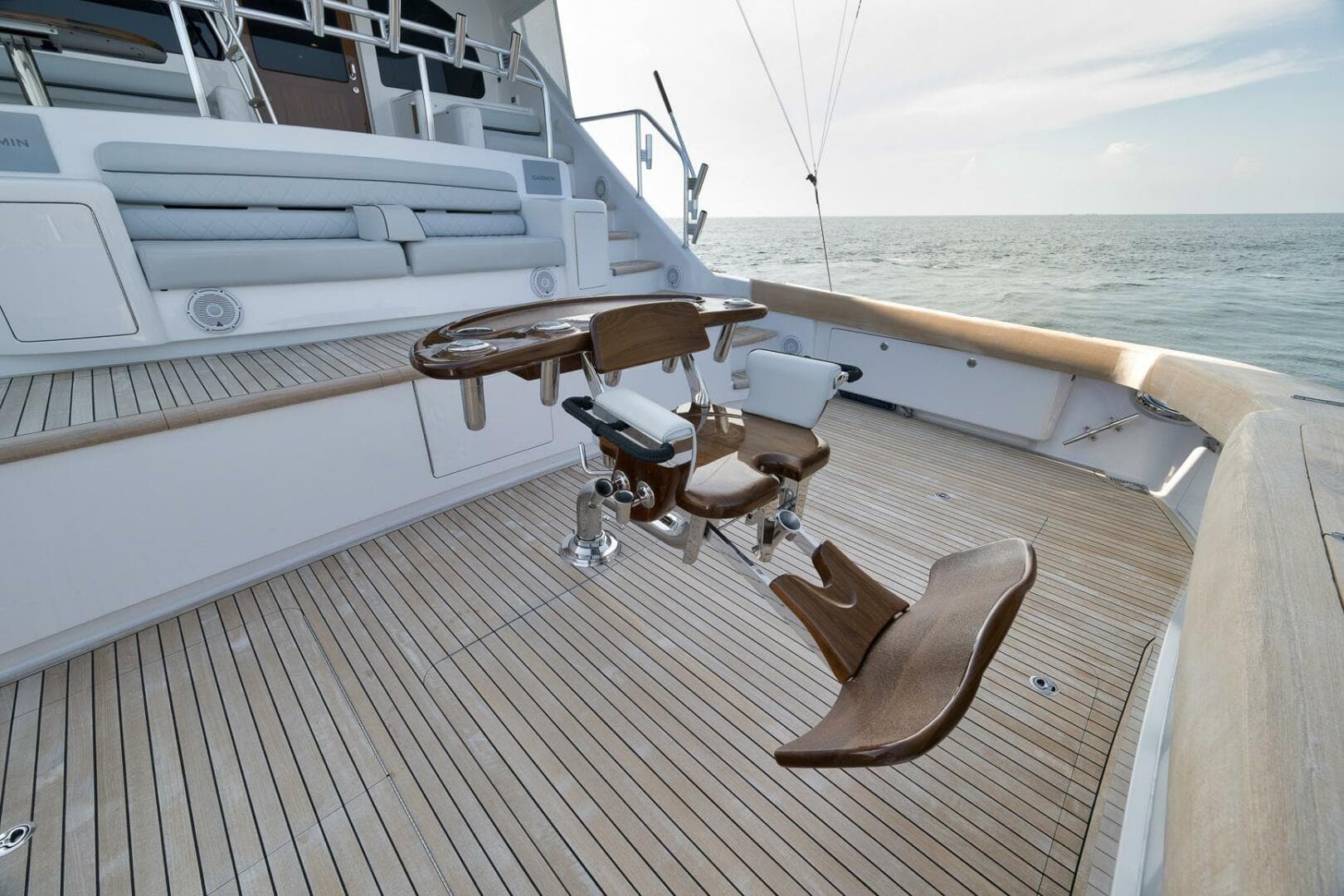 2025 Viking 90 Convertible — photo 118