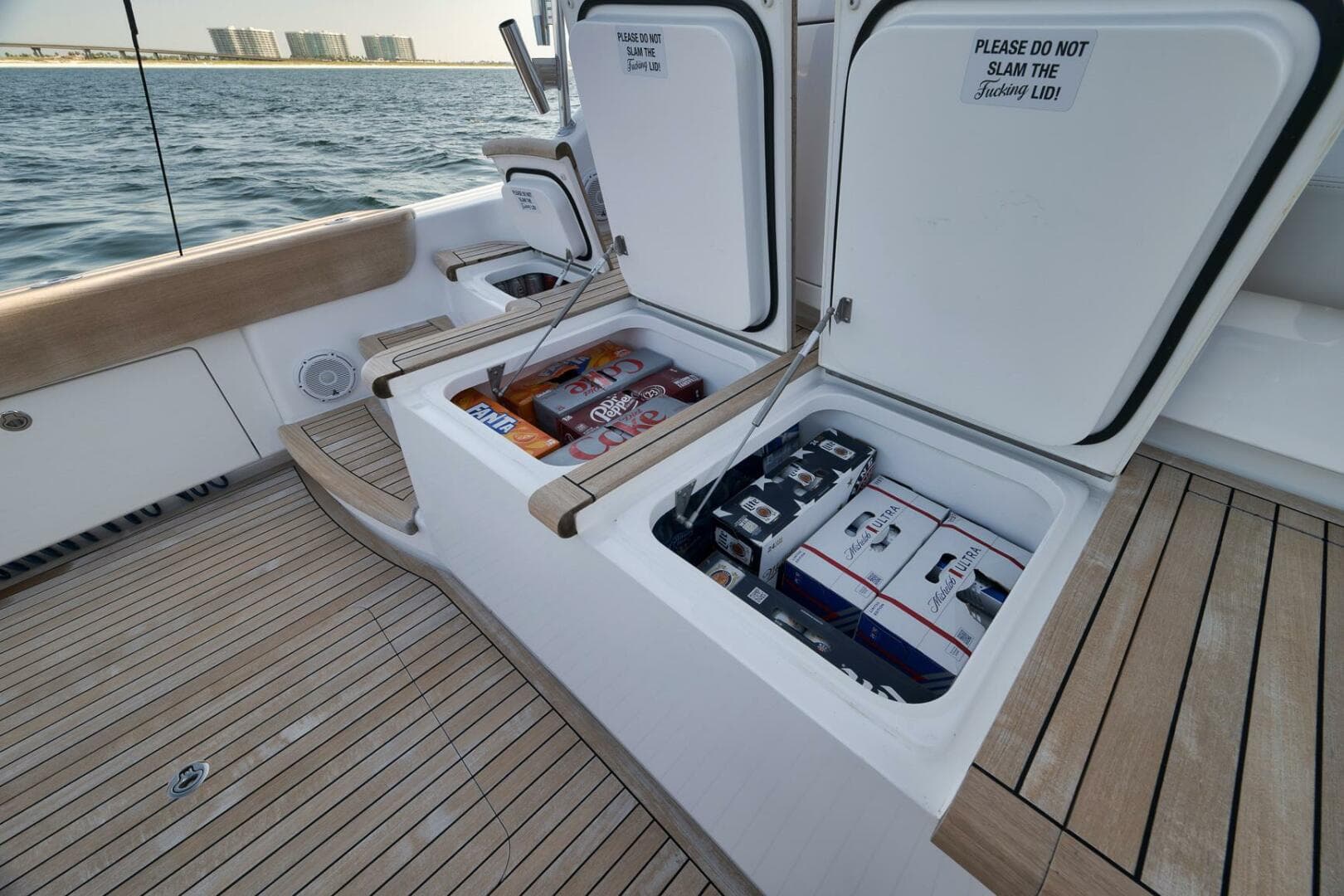 2025 Viking 90 Convertible — photo 107