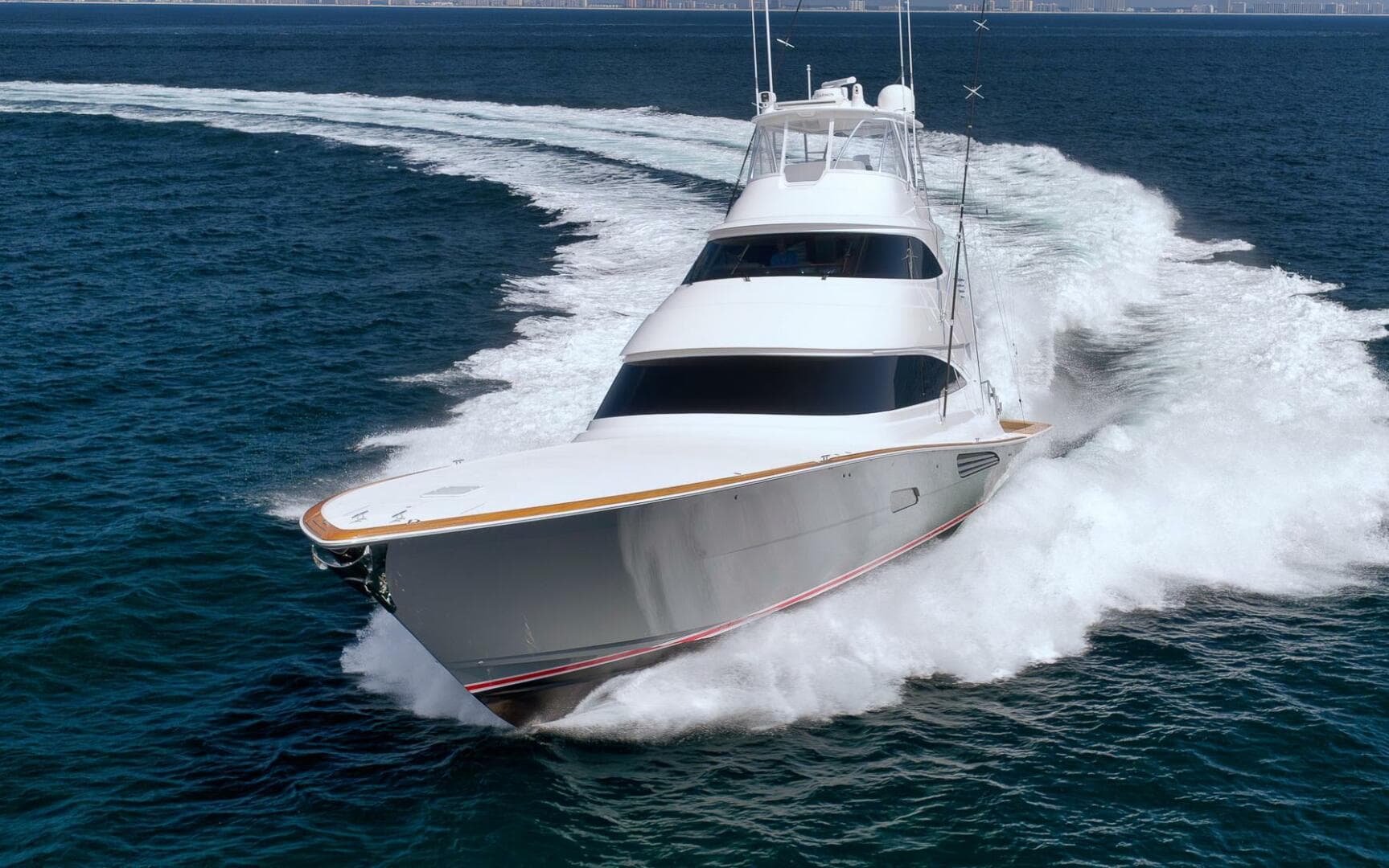 2025 Viking 90 Convertible — photo 173