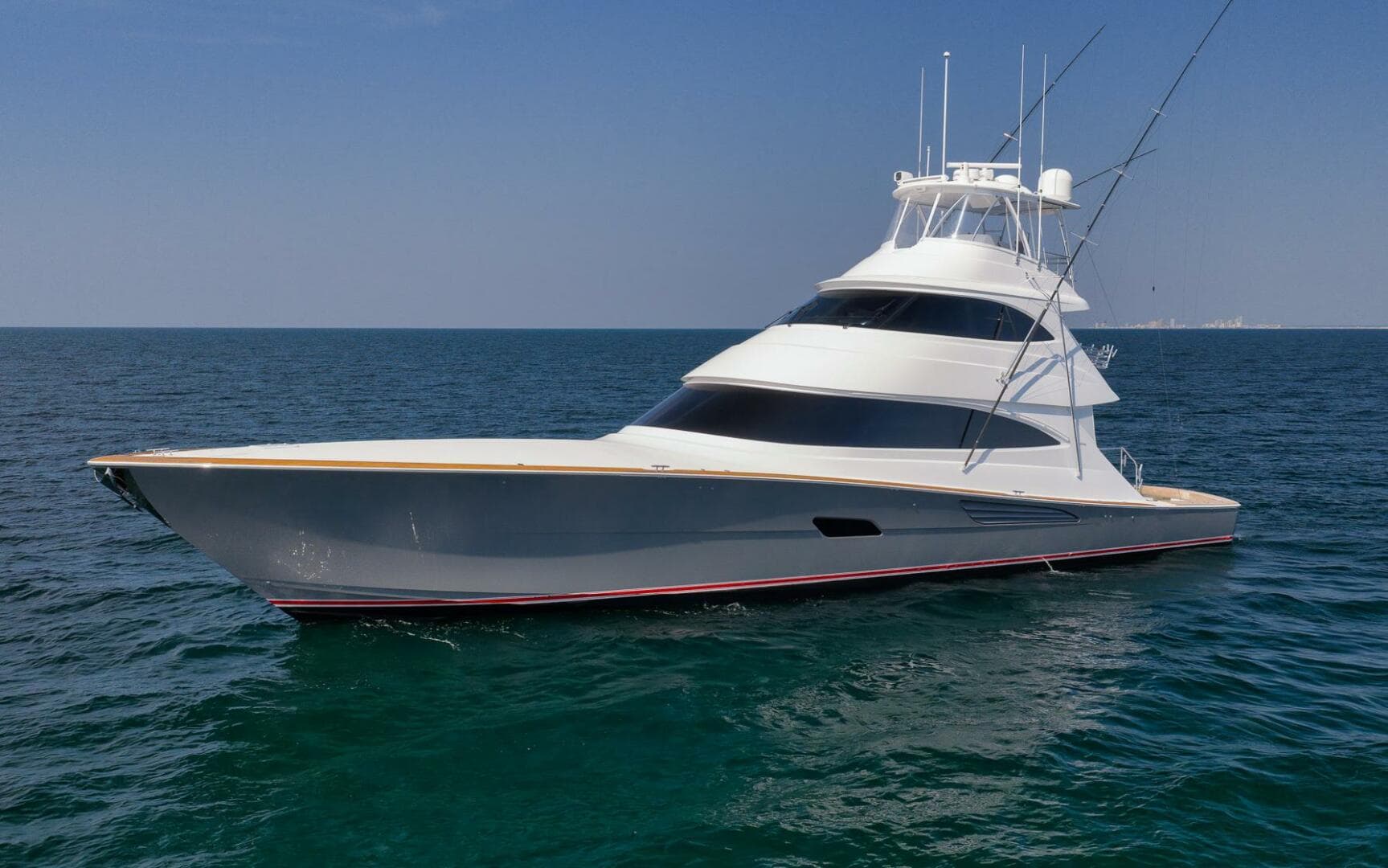2025 Viking 90 Convertible — photo 156
