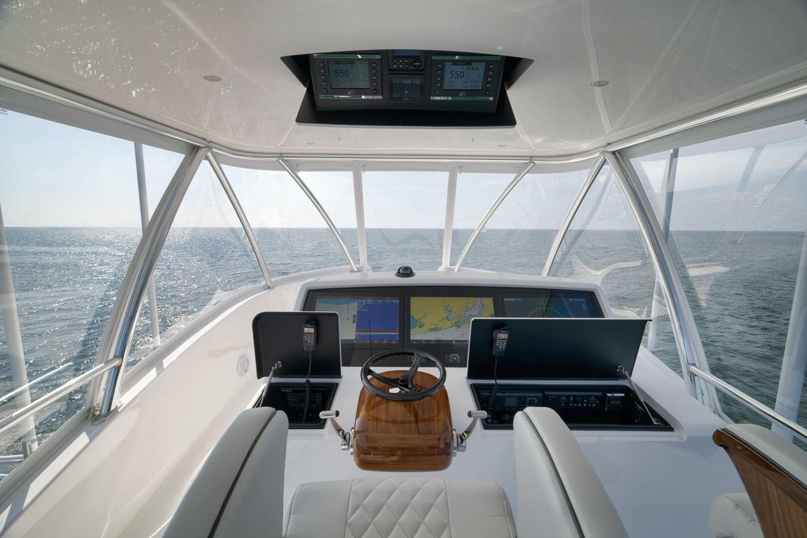 2025 Viking 90 Convertible — photo 91