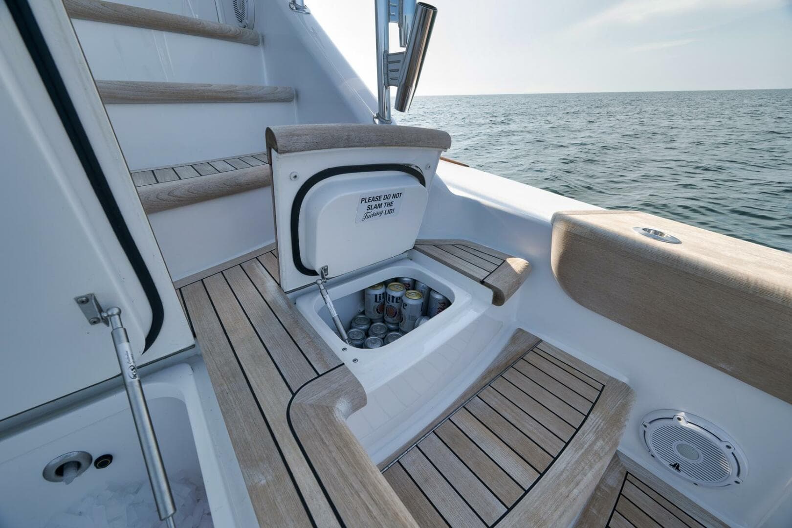 2025 Viking 90 Convertible — photo 114