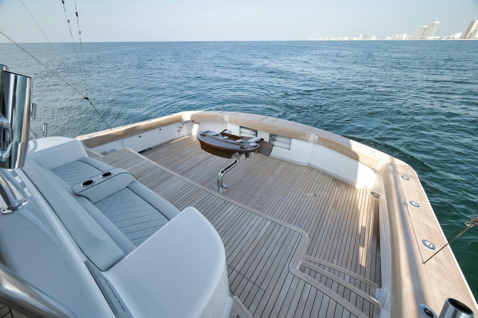 2025 Viking 90 Convertible — photo 122