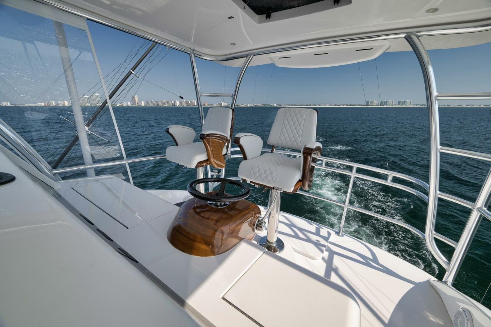 2025 Viking 90 Convertible — photo 100