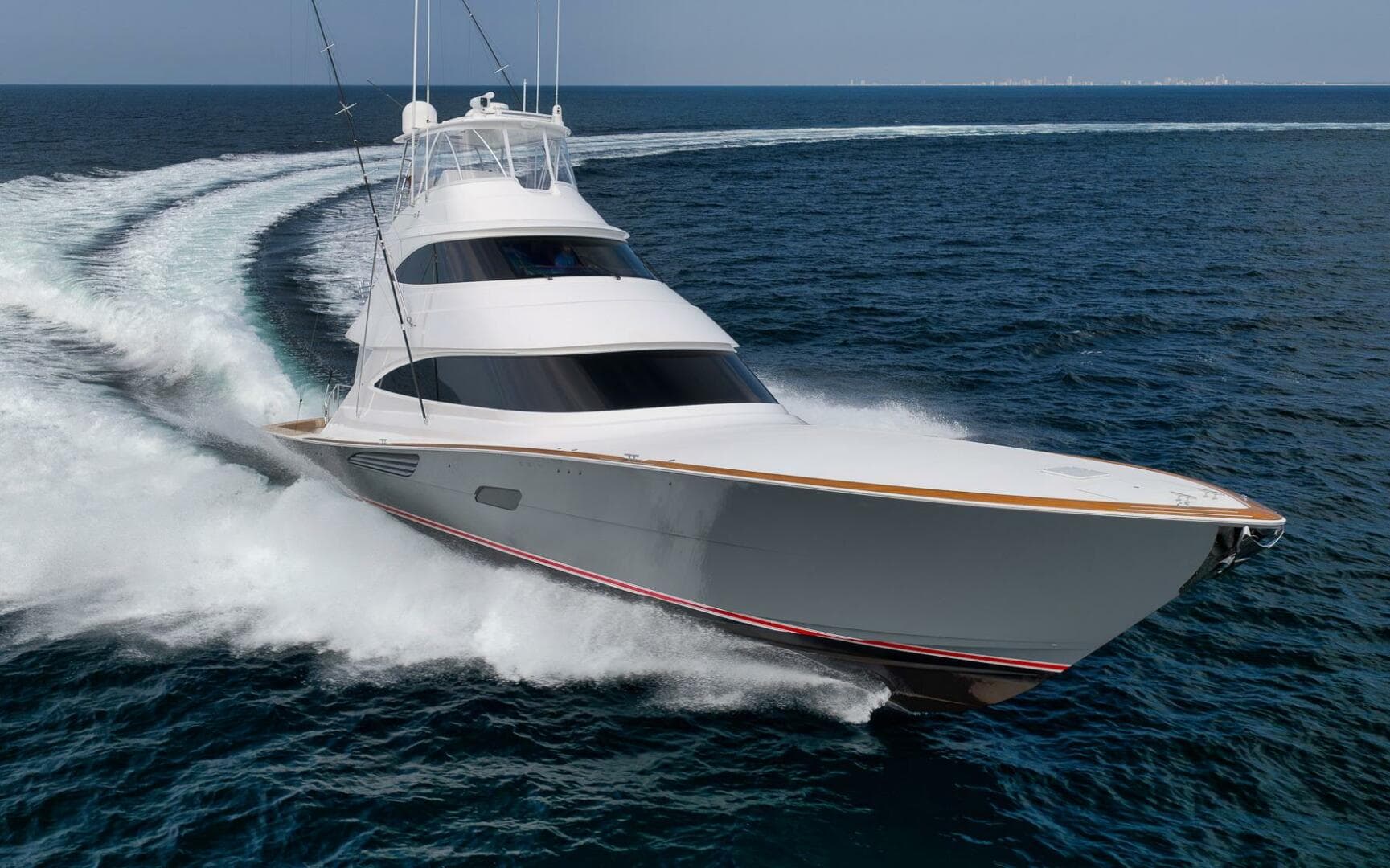 2025 Viking 90 Convertible — photo 1