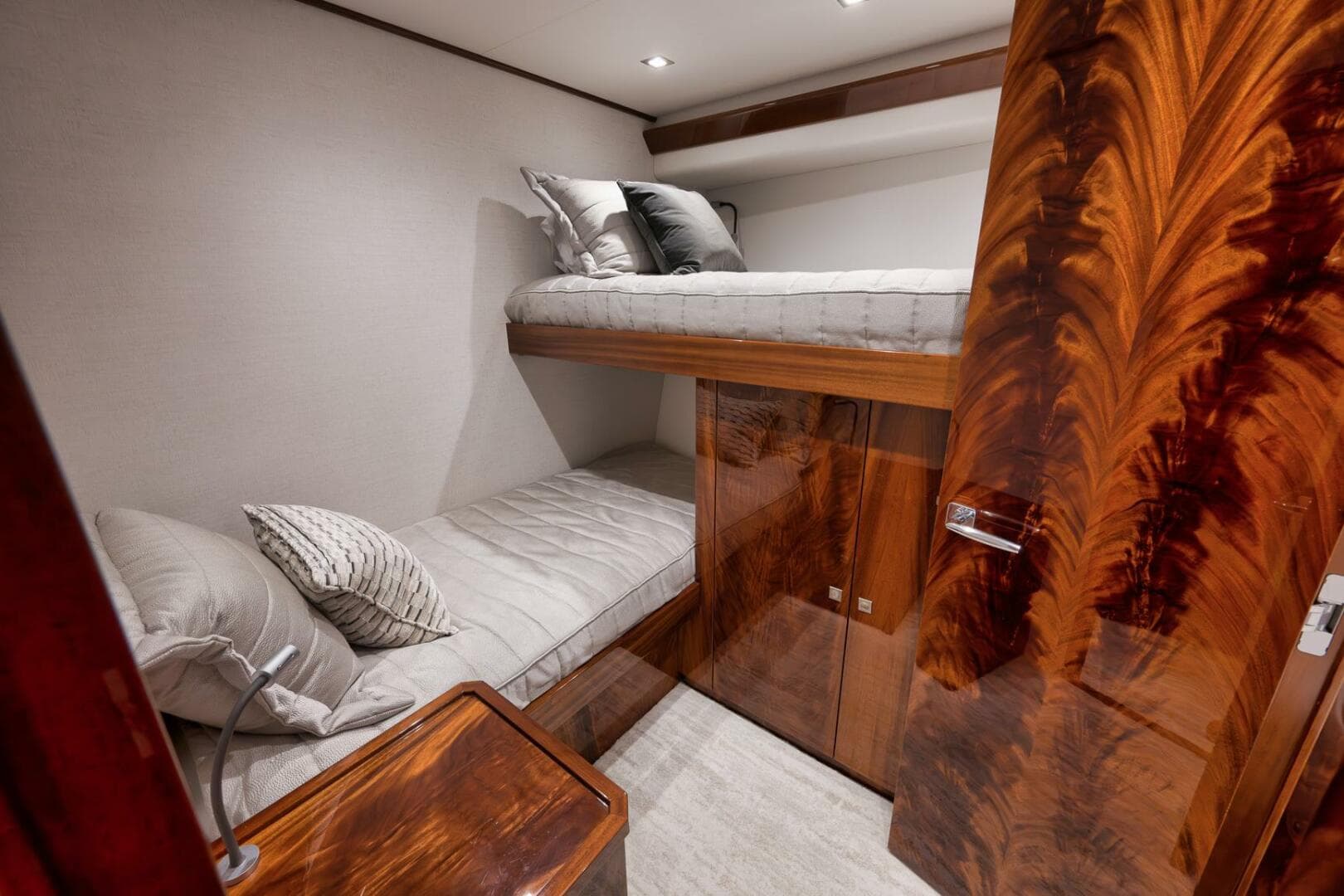 2025 Viking 90 Convertible — photo 50